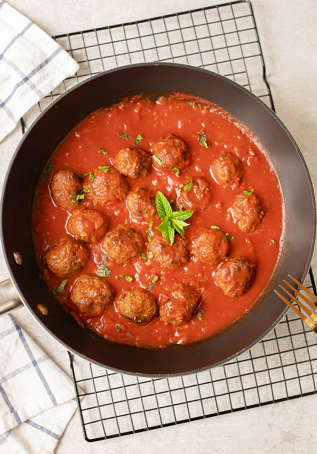 Moroccan Meatballs with Red sauce